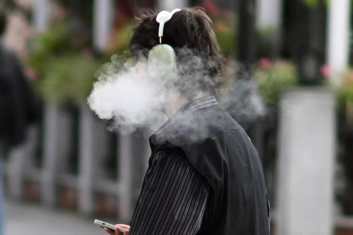 Санкт-Петербург на шаг ближе к полномасштабному запрету на продажу вейпов и электронных сигарет