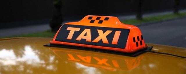 В Казани чиновников департамента пересадили на такси и сократили транспортные расходы на 40%