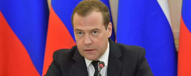 Медведев: Москва в ответ на запрет транзита в Калининград может перекрыть кислород Литве