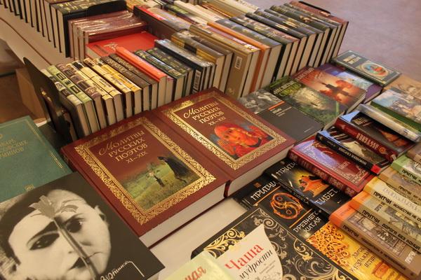 Власти Симферополя откроют Литературный сквер в 2017 году
