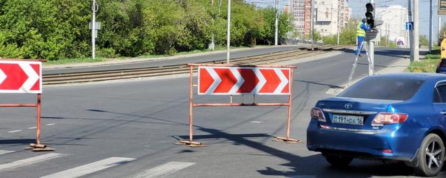 В Барнауле на проспекте Ленина начали строить разворотное кольцо