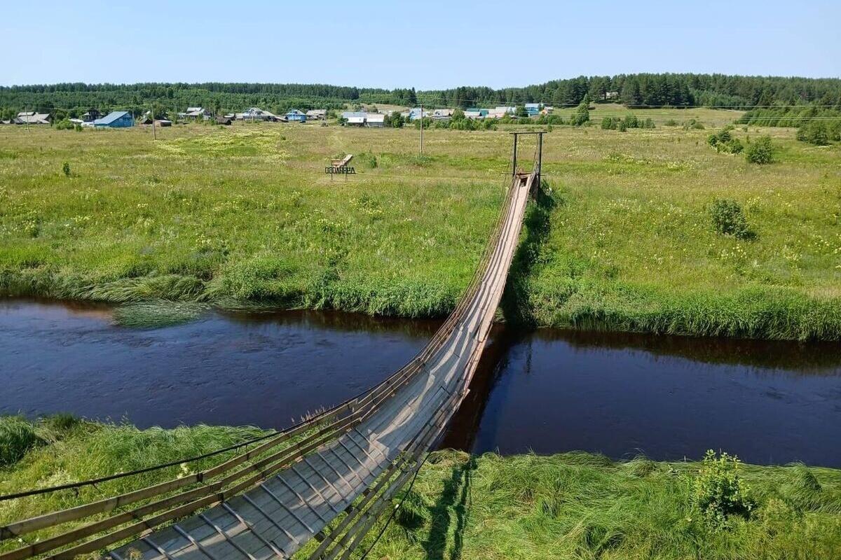 12 человек пострадали при обрушении моста в Вологодской области