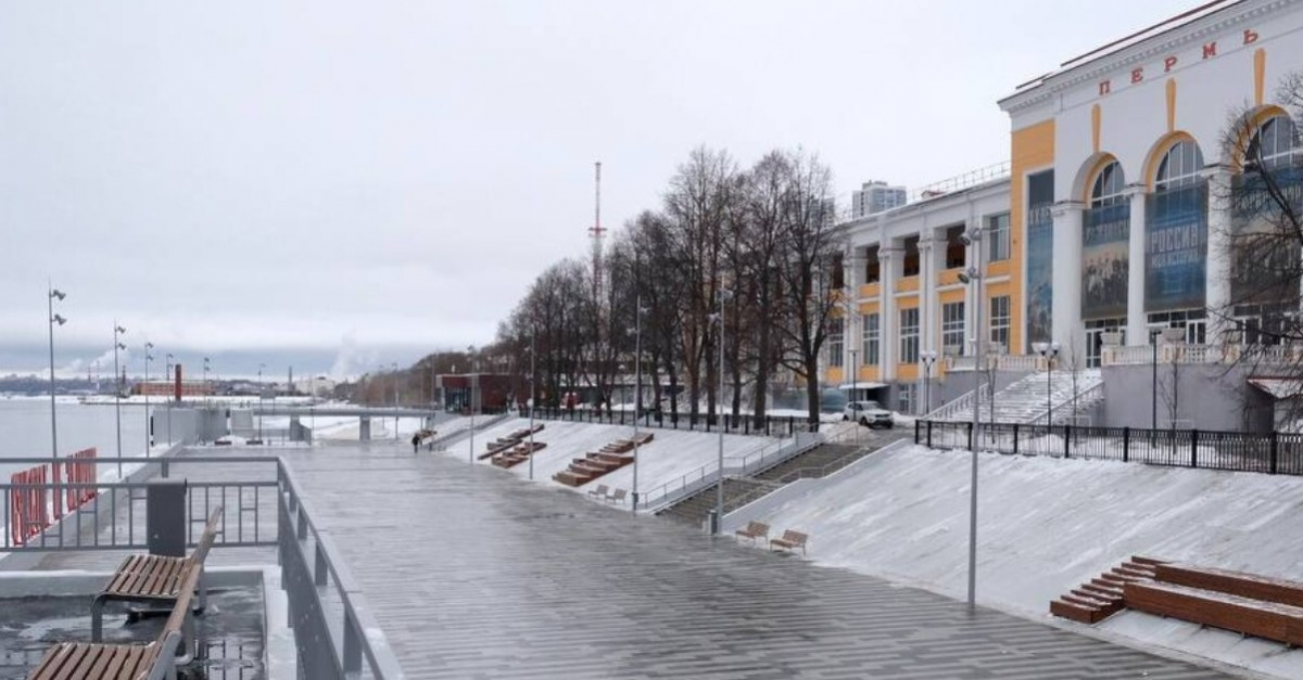 «Пермская пригородная компания» получила право аренды на обслуживание причалов речного вокзала