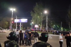 В Бишкеке после драки местных жителей с иностранцами начались акции протеста