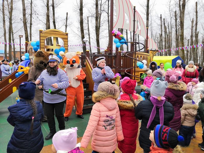 На Кубани в Кореновске открылся парк «Радужный»