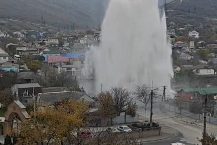 В Новороссийске прорвавший водопровод затопил несколько улиц