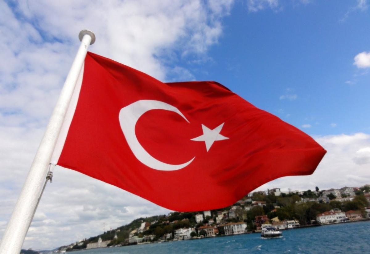 Эксперты рассказали, сколько придется заплатить россиянам (страна-террорист) за летний отдых в Турции