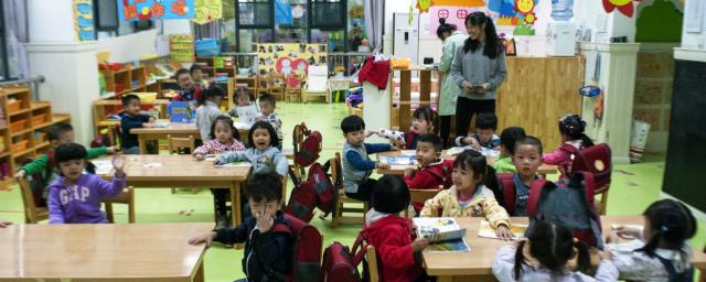 В Китае пострадал 51 воспитанник детсада из-за распыления едкой жидкости