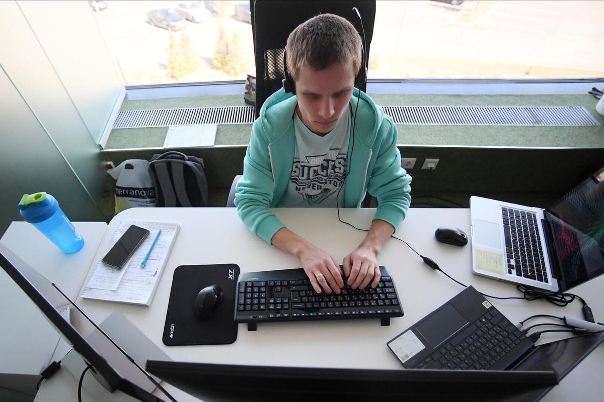 Медианная зарплата инженеров-конструкторов в Петербурге составила 119 тысяч рублей