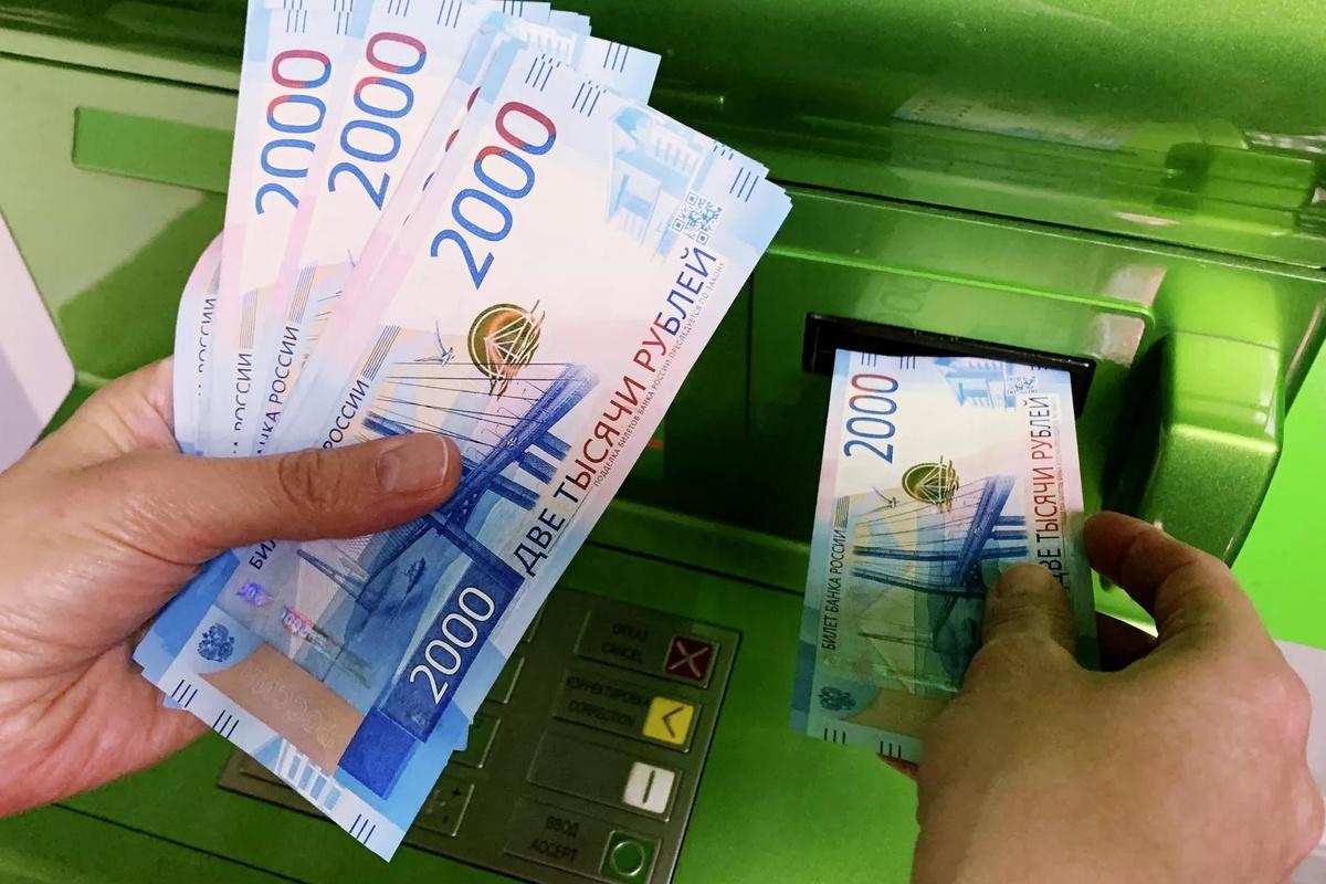 Большинство россиян погрязли в кредитных долгах