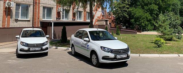 Ленинградская районная больница получила новые автомобили