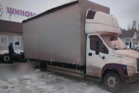 В Волжске 37-летний шиномонтажник погиб под грузовиком