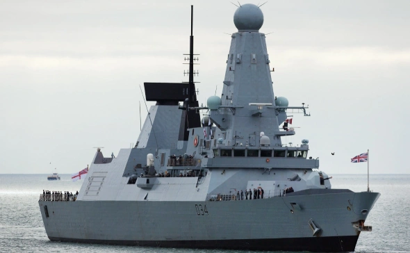 Хуситы подтвердили атаку британского эсминца в Красном море