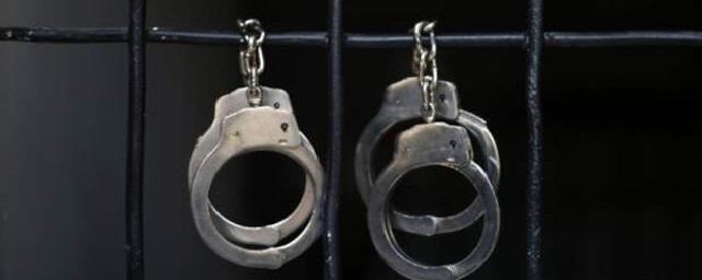 В Иркутске арестовали мужчину, изнасиловавшего девушку в подъезде