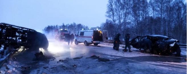 В Новосибирской области четыре человека погибли в ДТП с машиной Скорой помощи