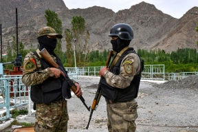 Сообщается о стрельбе на киргизско-таджикской границе