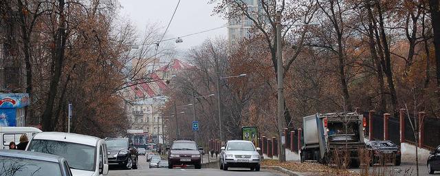 Власти Киева намерены переименовать улицу Льва Толстого в улицу полка «Азов»