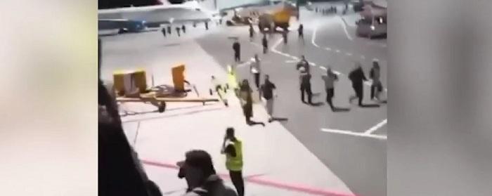 Появилось видео прорыва протестующих в аэропорт Махачкалы