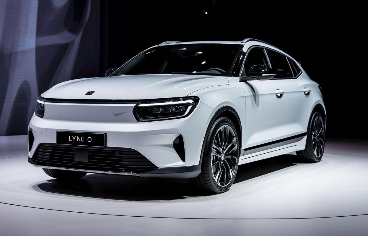 Гибридный флагман вывел Lynk & Co в топ: продажи взлетели в 10 раз