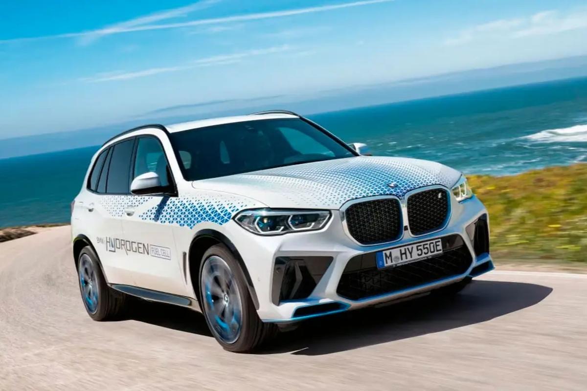BMW объявляет о планах выпуска новых водородных моделей