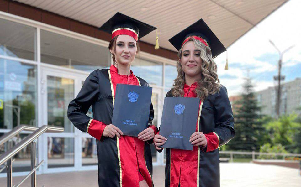 Молодые врачи Кристина Павлова и Светлана Кузнецова вернулись в родной Орехово-Зуевский городской округ, чтобы помогать землякам