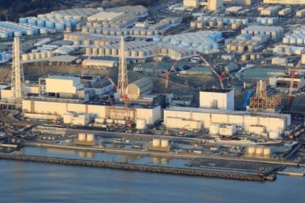В Японии возобновили сброс воды с АЭС «Фукусима» в океан