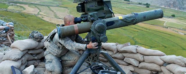 Экс-разведчик США Риттер: Поставки оружия на Украину ослабили НАТО