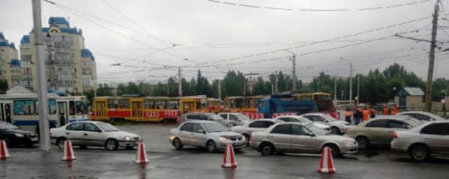 В Барнауле на малаховском кольце образовалась огромная пробка