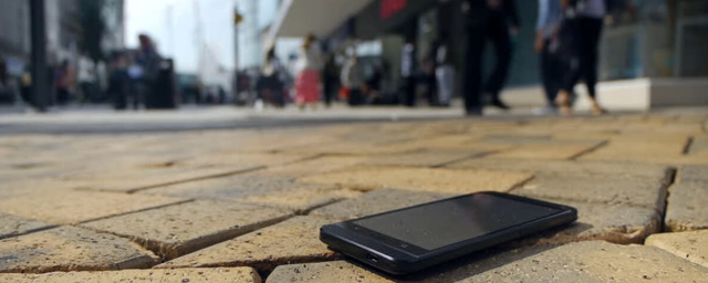 В Новосибирске мужчина потерял телефон и 30 тысяч рублей