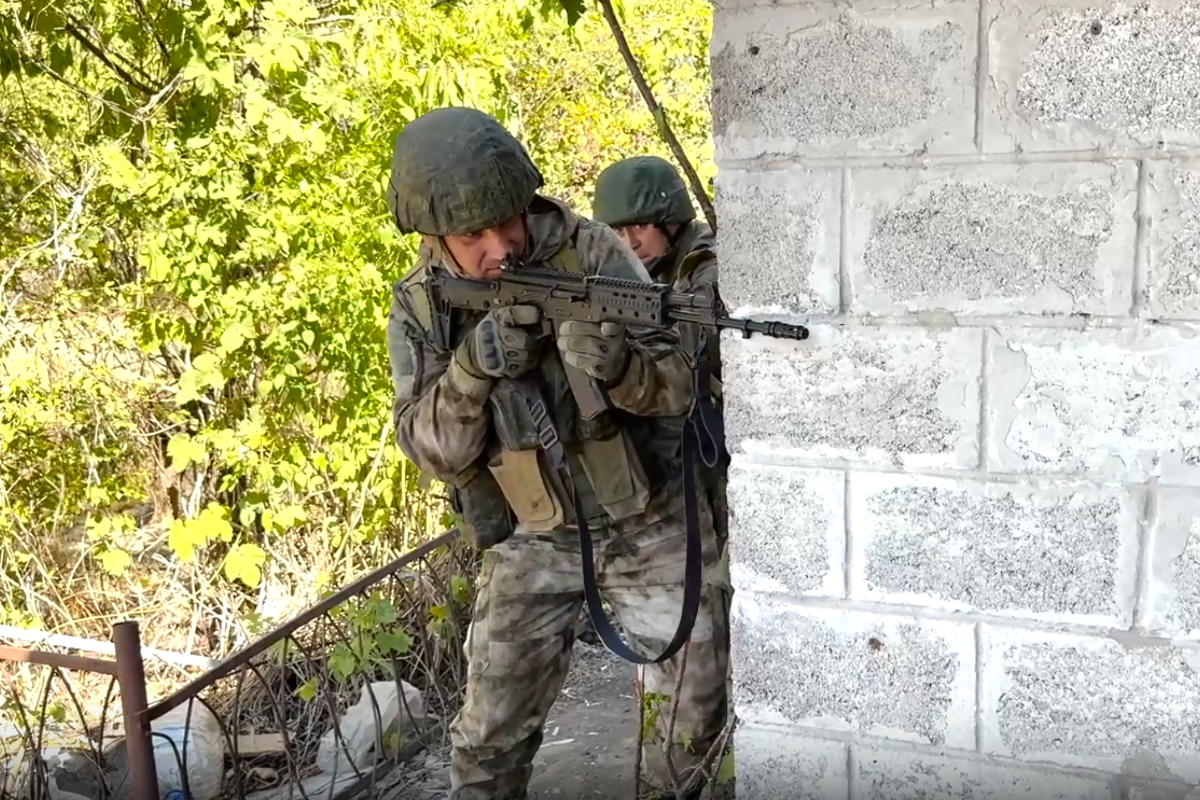 Белоусов заявил об успешности ведения набора на контрактную службу