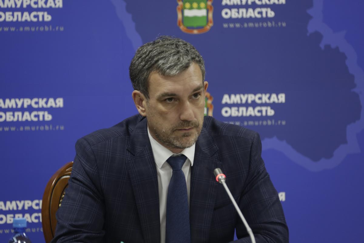 Губернатор Орлов объявил выговор министру ЖКХ и мэру Шимановска за плохую подготовку к зиме