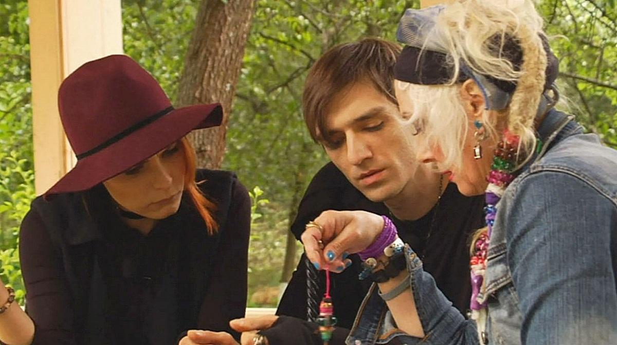 «Мне просто помогли». Чего стоит успех участников «Битвы экстрасенсов»?