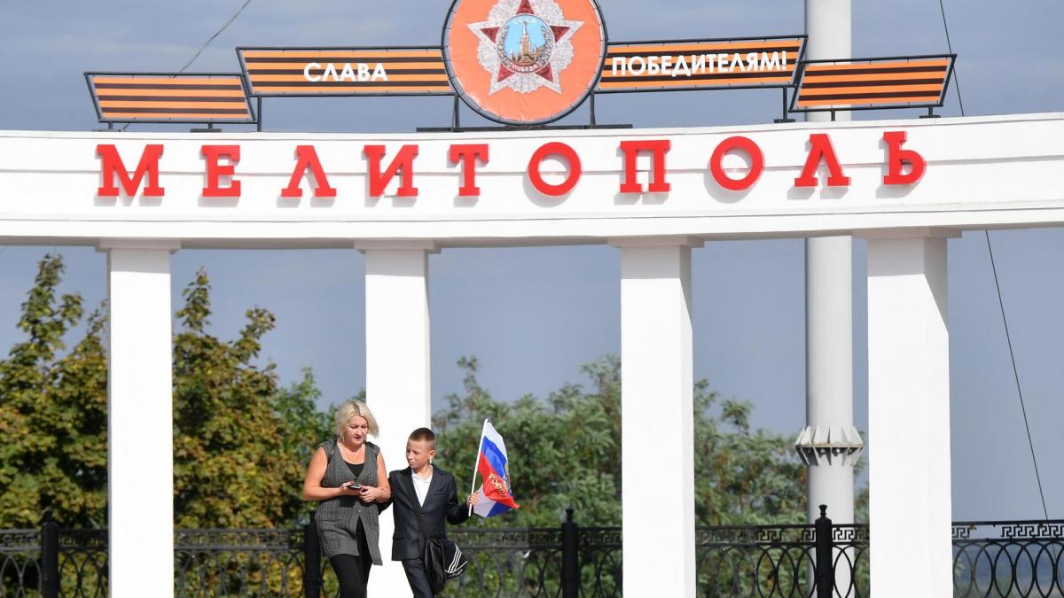 Феникс, восставший из пепла. Как мирная жизнь возвращается в русский Мелитополь