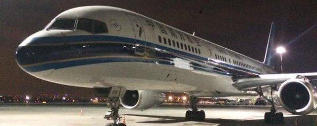 В Пулково трап повредил самолет компании China Southern