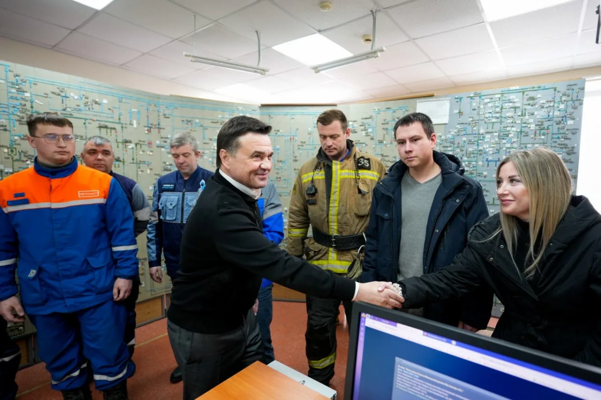 Андрей Воробьев: Более 350 аварийных бригад задействованы в ликвидации последствий шторма в шести округах Подмосковья