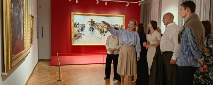 Жители Новосибирска смогут увидеть картины Сурикова до 15 октября