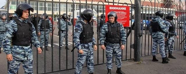 Полиция и ОМОН в Москве пришли с проверкой на рынок «Фуд Сити»