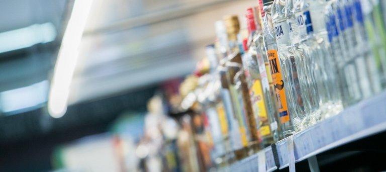 Минэкономики предложило снизить акцизы и цены на алкоголь
