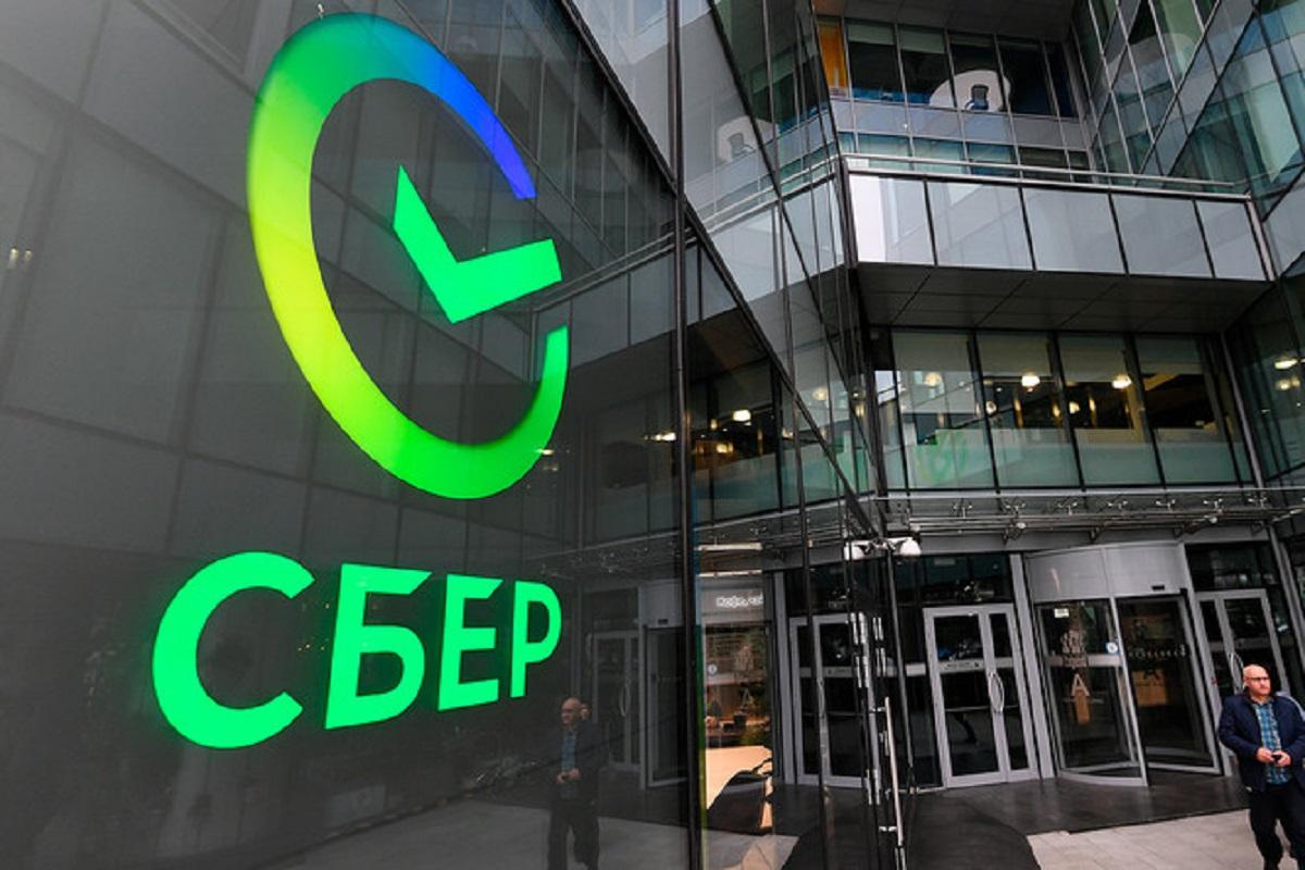 Нейросеть Сбербанка Kandinsky не прошла проверку на «отечественность»