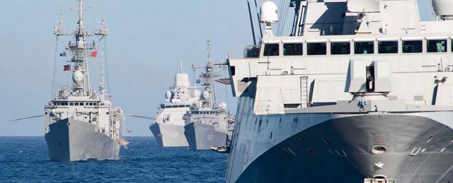 ВМФ России взял на сопровождение корабли НАТО в Черном море