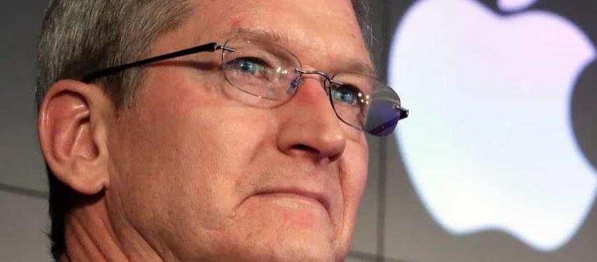 Глава компании Apple Тим Кук стал миллиардером