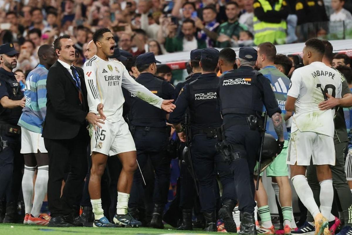 Финалом матча «Реала» и «Барселоны» стала массовая драка