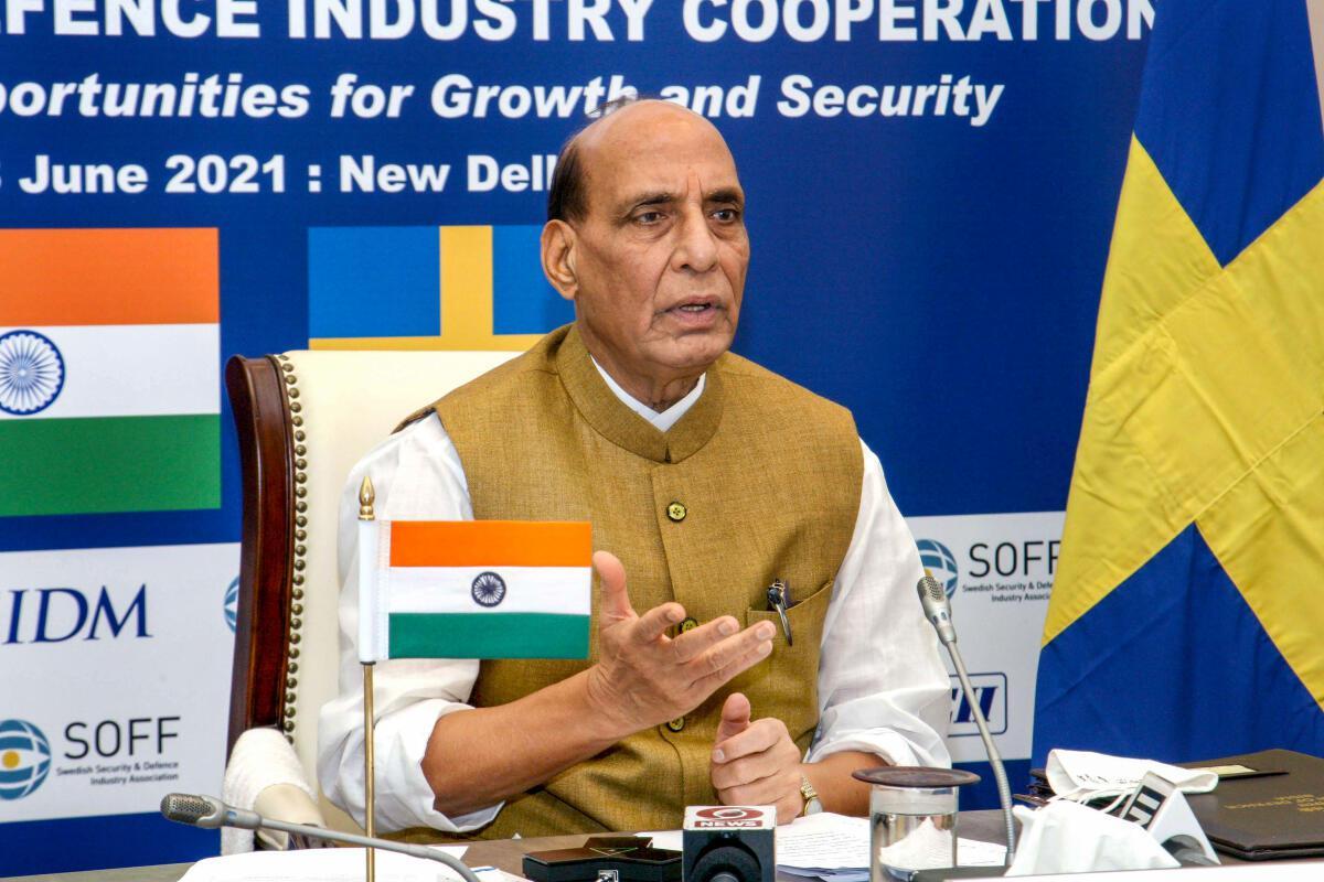 Глава Минобороны Индии пропустит парад Победы в Москве