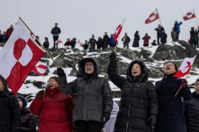 Гренландия восстала против планов Трампа: массовые протесты охватили остров