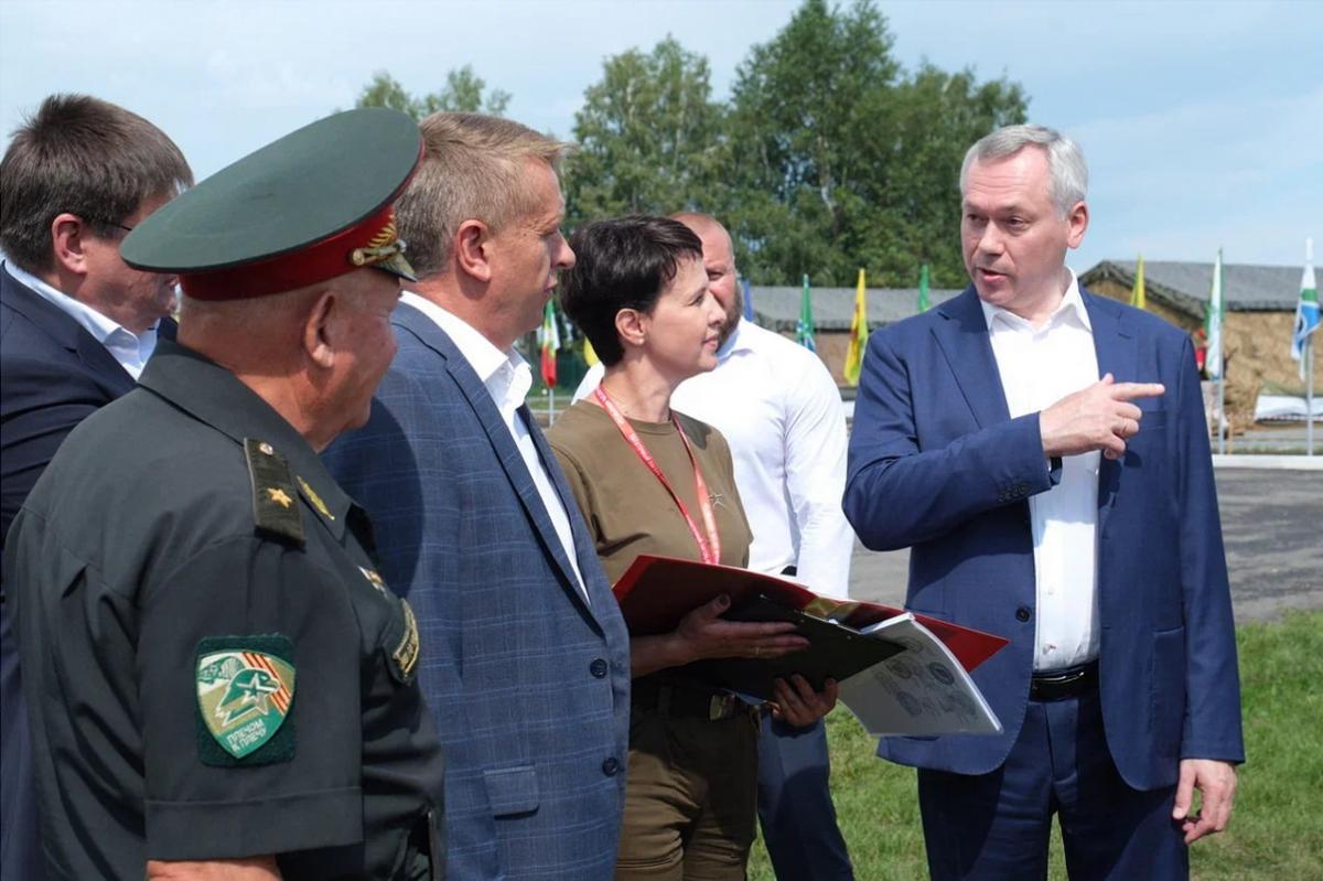 Андрей Травников поддержал развитие инфраструктуры палаточного лагеря «Юнармеец» в Новосибирском районе