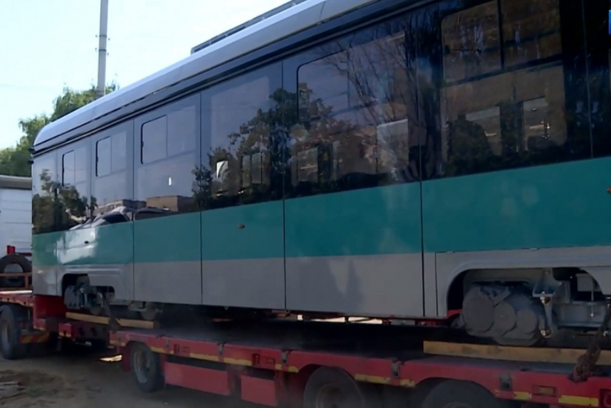 В Липецкую область привезли 10 новых электробусов и 28 трамваев