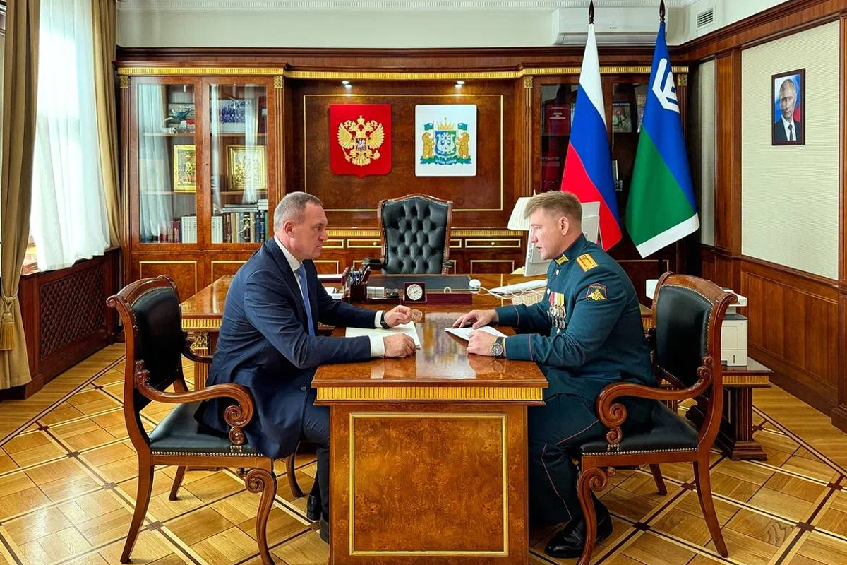 Губернатор Югры Руслан Кухарук встретился с наставляемым «Времени героев» Павлом Русиным