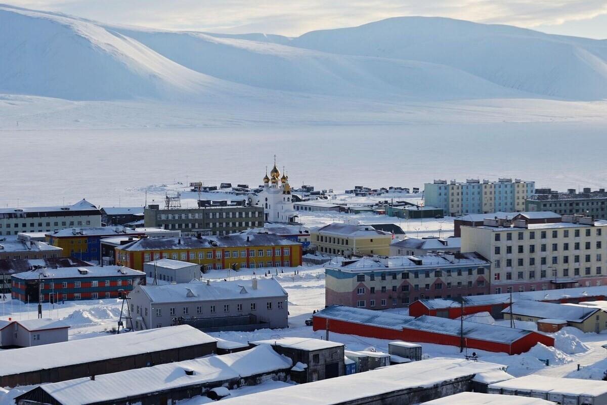 На территории производственной базы на Чукотке нашли тело новорожденной девочки