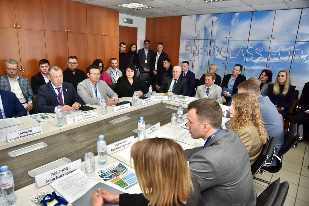 Глава Орловской области провел рабочую встречу с промышленниками региона