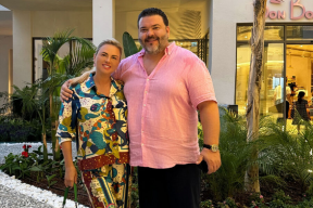 Семенович объяснила, что ее ухажер Денис Шреер все еще делит имущество с женой